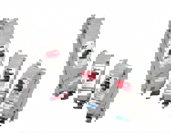 Pin & Sleeve Receptacles